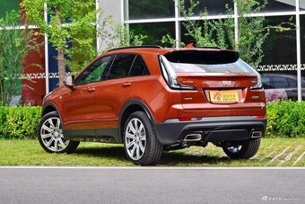 2018款XT4 2.0T四驱铂金运动版28T