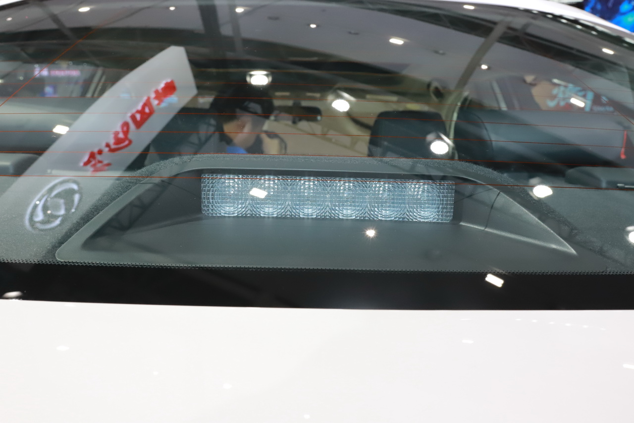 2018广州车展实拍：风神E70新能源