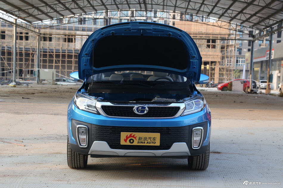 2016款昌河Q35 1.5L手动精英炫智版