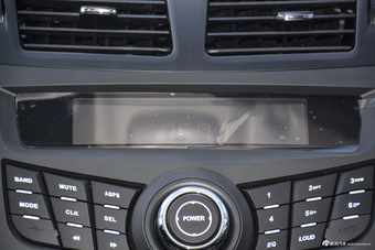 2016款骐铃T7 2.8T手动两驱舒适版标准轴距JE493ZLQ4CB