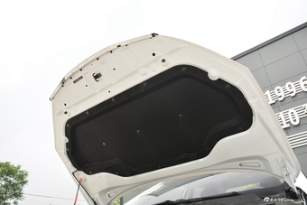 2015款荣威350 1.5L自动豪华天窗版