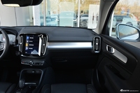 2019款沃尔沃XC40 2.0T四驱子夜亚马逊蓝T4