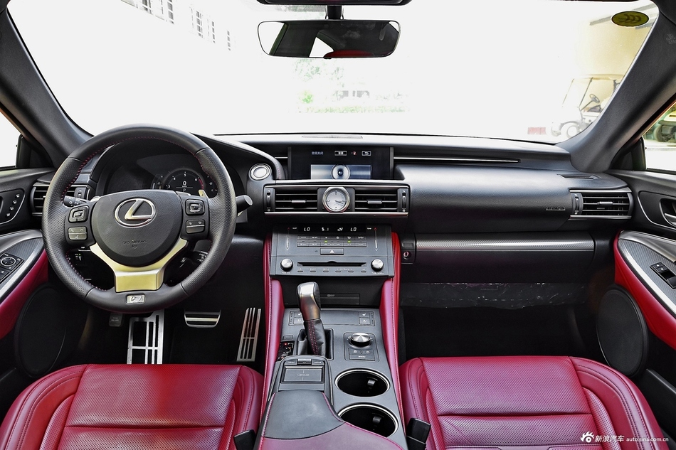 2016款雷克萨斯RC 2.0T自动200t F SPORT版