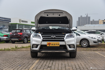 2016款幻速S6 1.5T手动领先型 朱鹭白