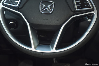 2016款驭胜S350 2.0T自动四驱汽油豪华版5座