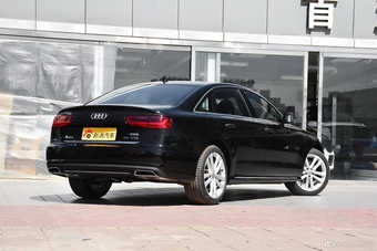 2018款奥迪A6L 2.0T自动30周年年型 35 TFSI 运动型