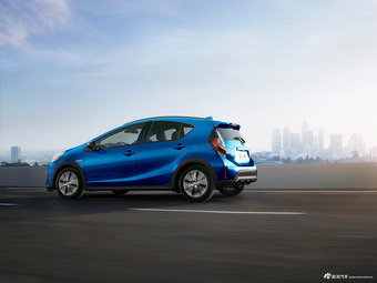 安全性配置提升 丰田新款普锐斯C官图发布