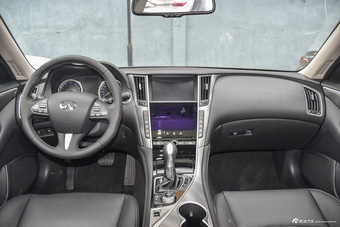 2016款英菲尼迪Q50L 2.0T自动悦享版