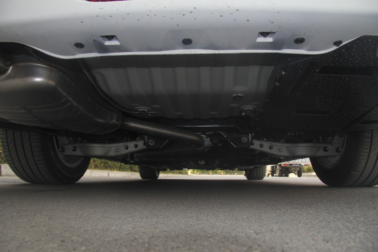 2016款君越1.8L自动30H豪华型