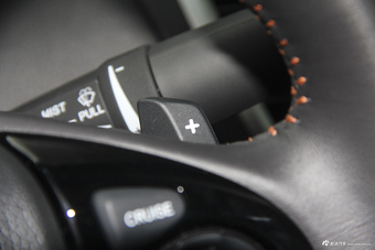 2016款雅阁混动2.0L自动锐领版