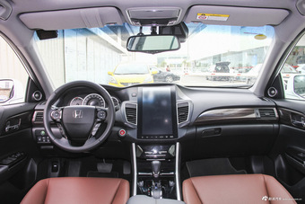 2016款雅阁2.4L自动智尊版