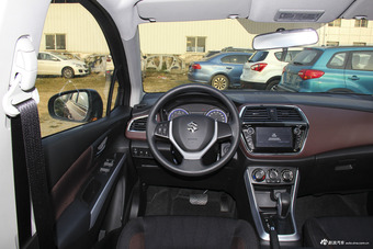 2017款骁途1.6L自动两驱都市时尚型