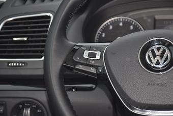 2017款夏朗2.0T自动旗舰型7座