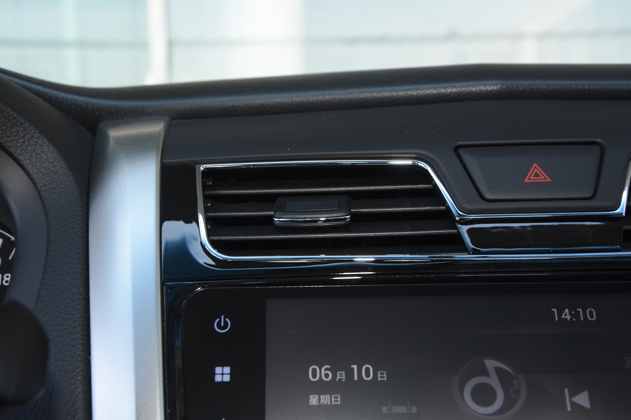 2018款天籁2.0L自动 XL智进版