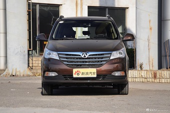 2017款北汽威旺 M50F 1.5L 手动豪华型 棕色