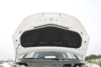 2017款中华V3 1.5L手动精英型