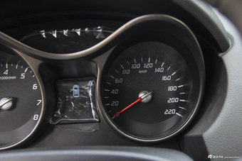 2015款海马S5 1.6L手动舒适型