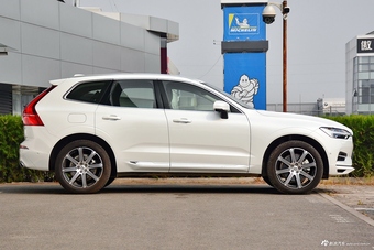 2019款沃尔沃XC60新能源2.0T自动T8 E驱混动智尊豪华版