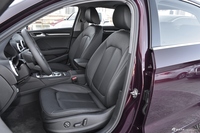 2018款奥迪A3 30周年型2.0T自动Sportback 40 TFSI风尚型