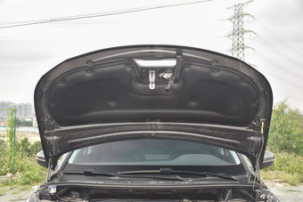 2017款标致4008 1.8T自动380THP豪华版