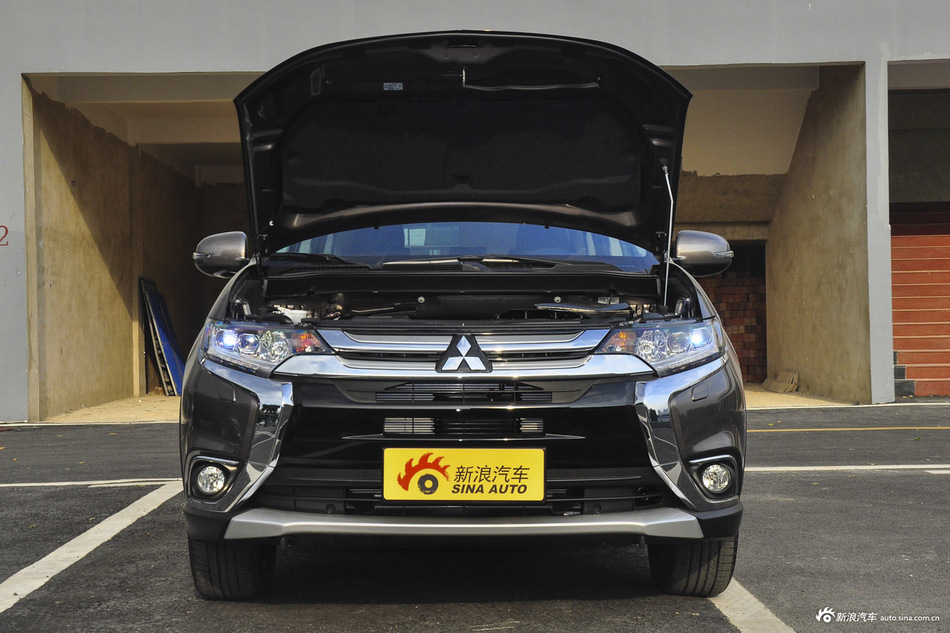 2016款欧蓝德2.4L自动四驱精英版5座