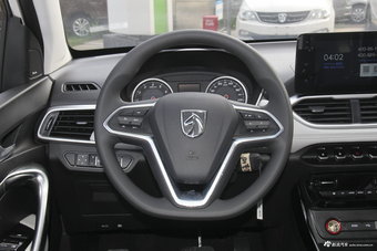 2018款宝骏530 1.8L自动豪华型