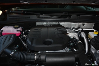 2018款荣威RX8 2.0T自动智联网四驱旗舰版