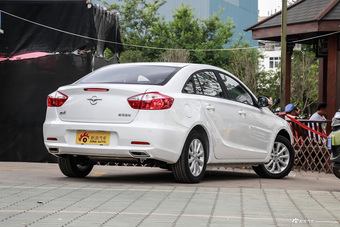 2016款海马M6 1.6L手动舒适型