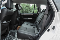 2016款萨瓦纳2.8T手动四驱柴油尊享版5座