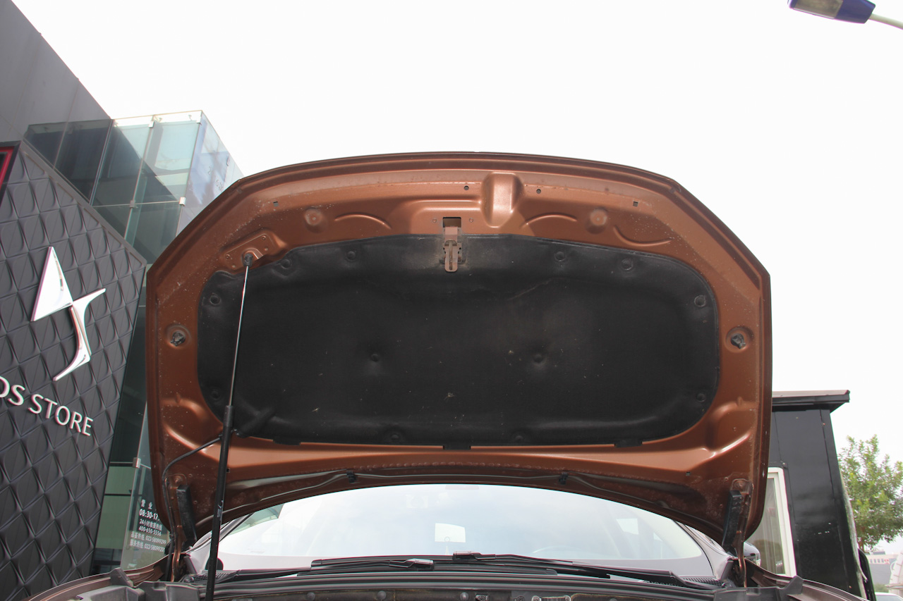 2016款DS 6 1.6T雅致版THP160