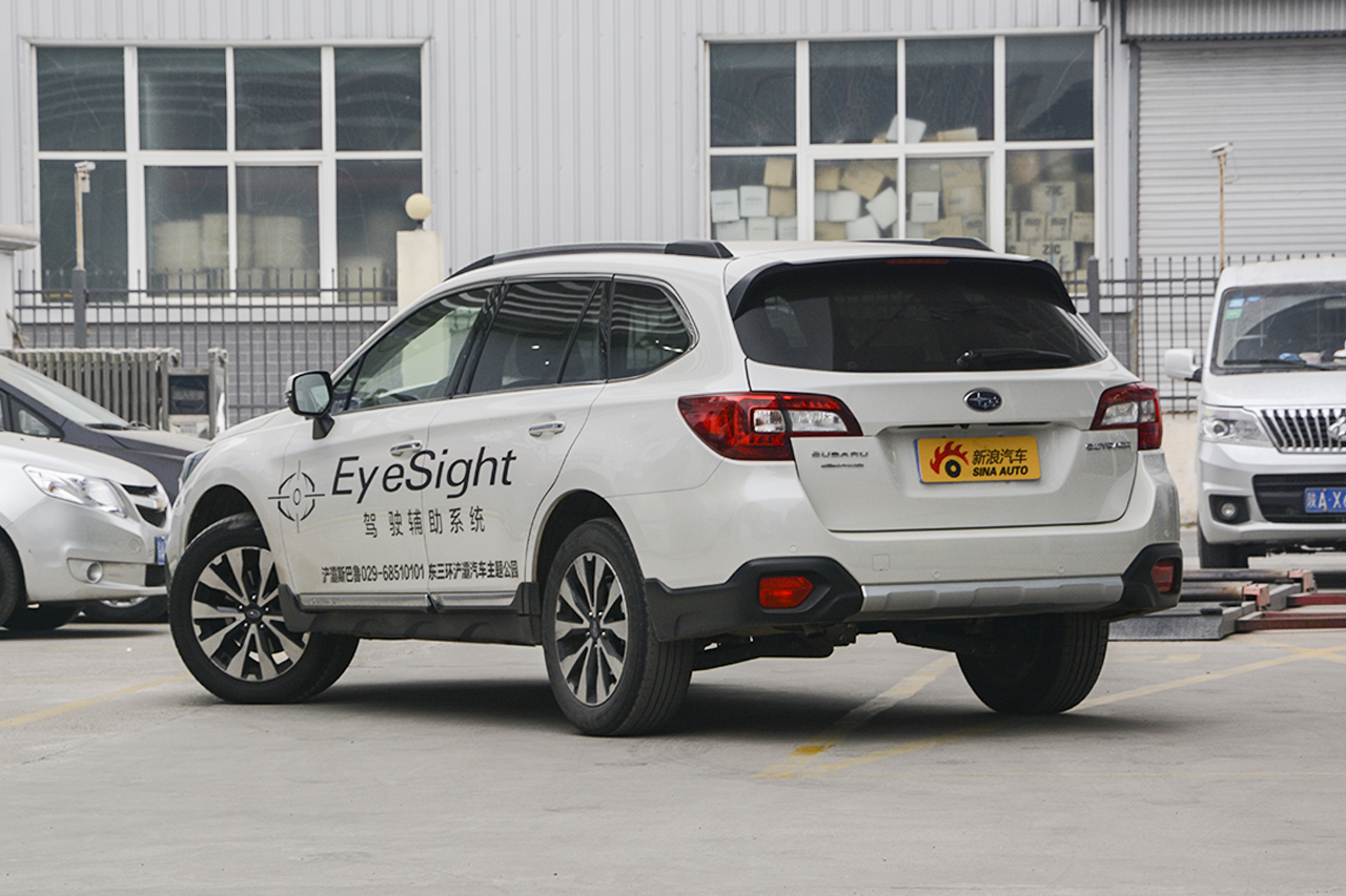 2017款傲虎 2.5L自动运动导航版 EyeSight