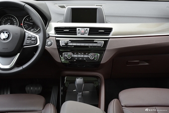 2018款宝马X1 2.0T自动xDrive20Li尊享型