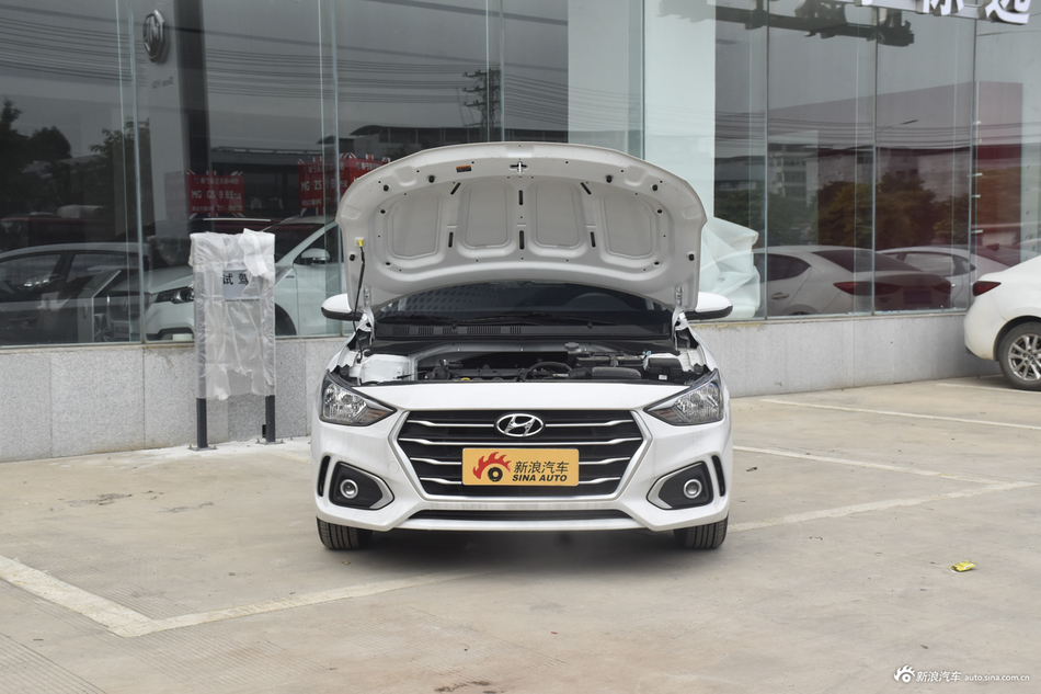 2018款逸行1.6L自动逸享版