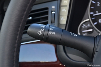 2019款英菲尼迪Q70L 2.0T自动豪华版