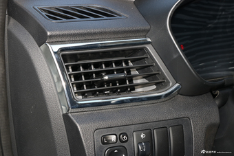 2018款风光S370 1.5L手动豪华型7座