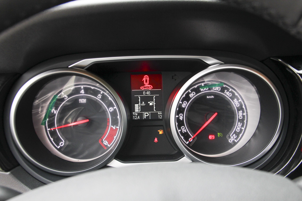 2016款锐腾 1.5T自动豪华版 约克棕