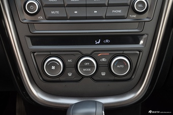 2017款奔腾X80 2.0L自动精英型