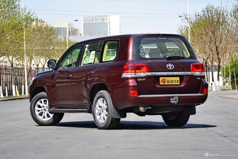 2017款兰德酷路泽4.0L自动GX-R中东版7座