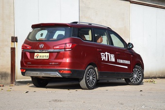 2017款北汽威望 M50f 1.3T手动豪华型（红）