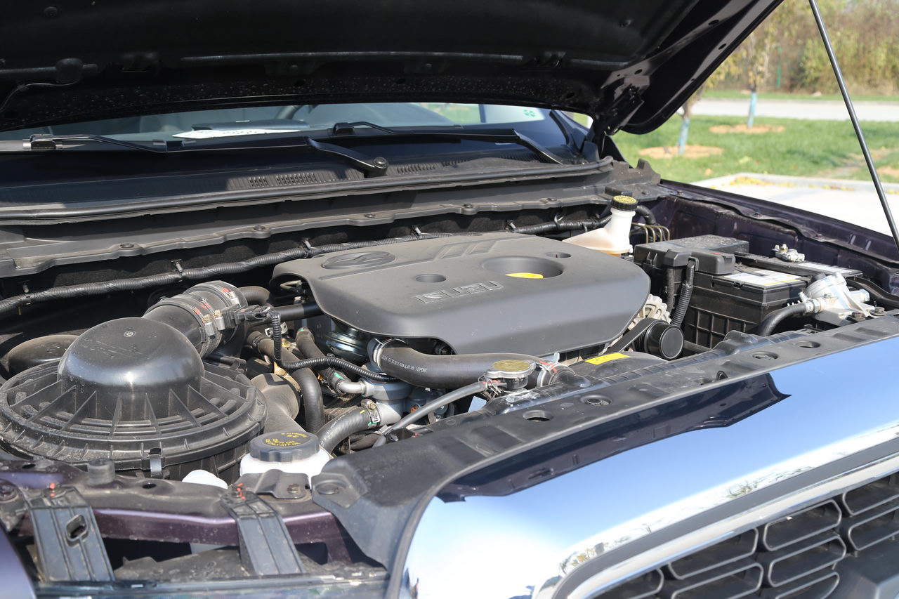 2016款领主 2.5T手动两驱超豪华型