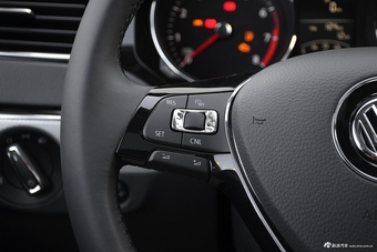 2017款速腾1.6L自动舒适型