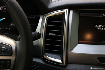 2017款撼路者2.0T自动四驱豪华版汽油7座