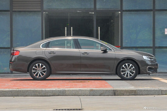 2017款雪铁龙C6 1.8T自动豪华型