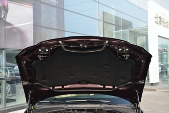 2016款捷豹XFL 2.0T自动200PS豪华版