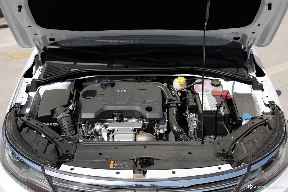 2017款荣威i6 1.5T手动豪华版20T