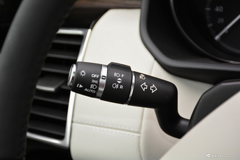 2017款发现3.0自动V6 HSE LUXURY