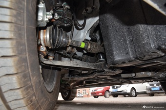 2016款宝骏560 .1.8L AMT智能手动豪华型 (白色)