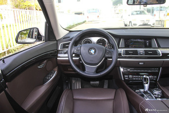 2015款宝马5系GT 2.0T自动528i豪华型