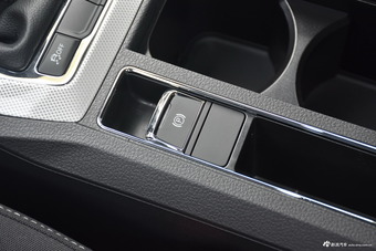 2016款荣威RX5改款 20T手动两驱豪华版