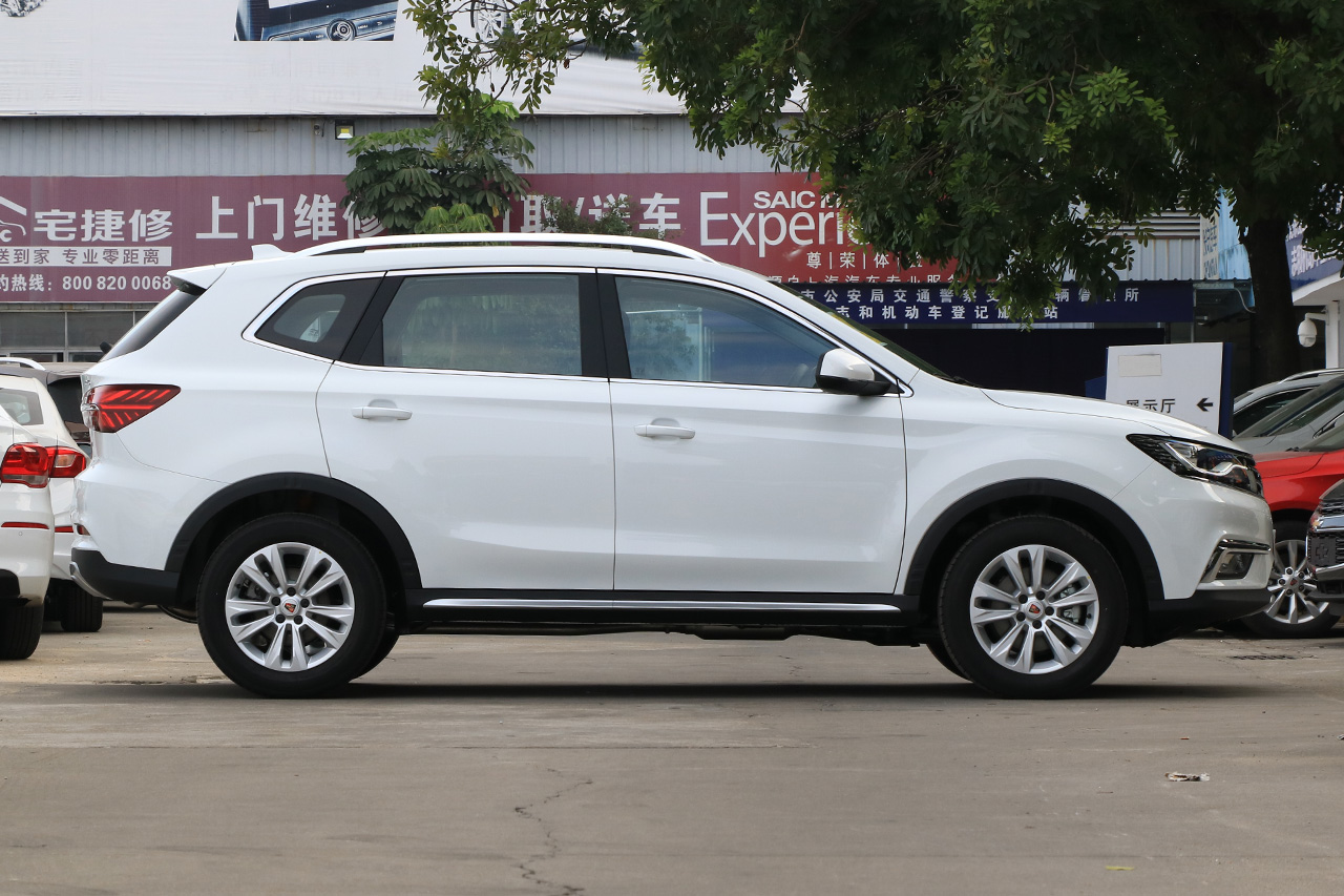2018款荣威RX5 1.5T 20T手动两驱旗舰版